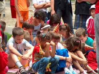 Children pray to accept Jesus at street outreach