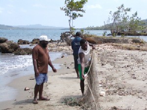 Fisherman on Santo preparing for a catch